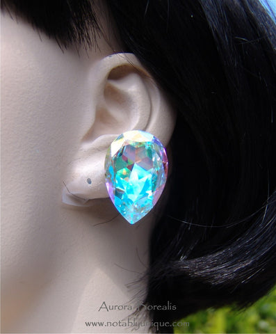 EJ 343 - B Pear Shape Earring: Aurora Borealis