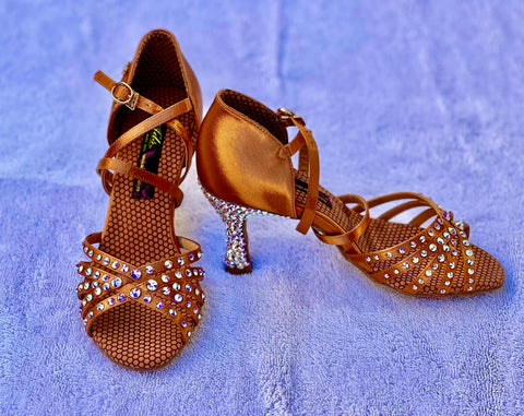 A2001N - 75 DARK TAN AURORA BOREALIS STONED SATIN LATIN SHOE