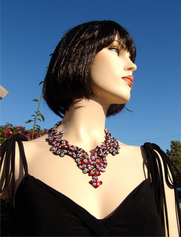 NUG T30956 Aurora Borealis & Light Siam Stoned Venice Black Lace Necklace